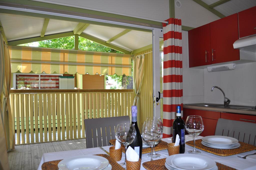 Hotel Camping Versilia Mare Lido di Camaiore Exterior foto